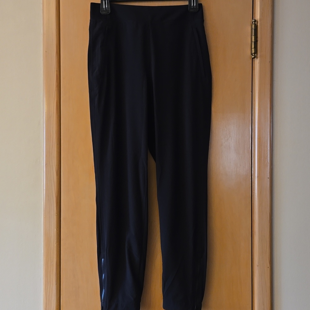 Athleta Black High-Waist Lightweight Joggers Size xs/sm